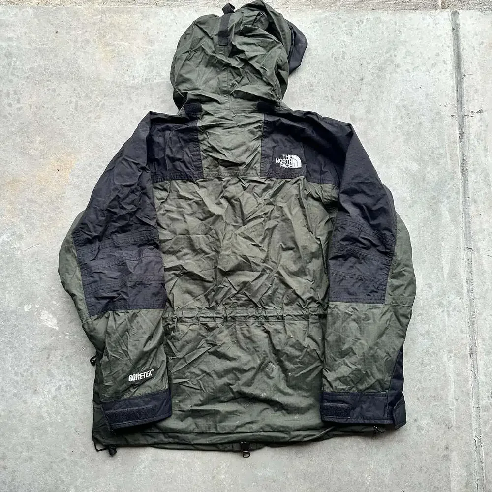 The North Face Gore-Tex Waterproof Hooded Jacket - Small
